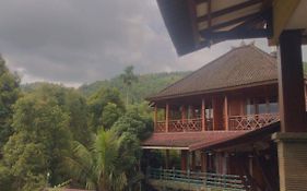 Villa Dua Bintang